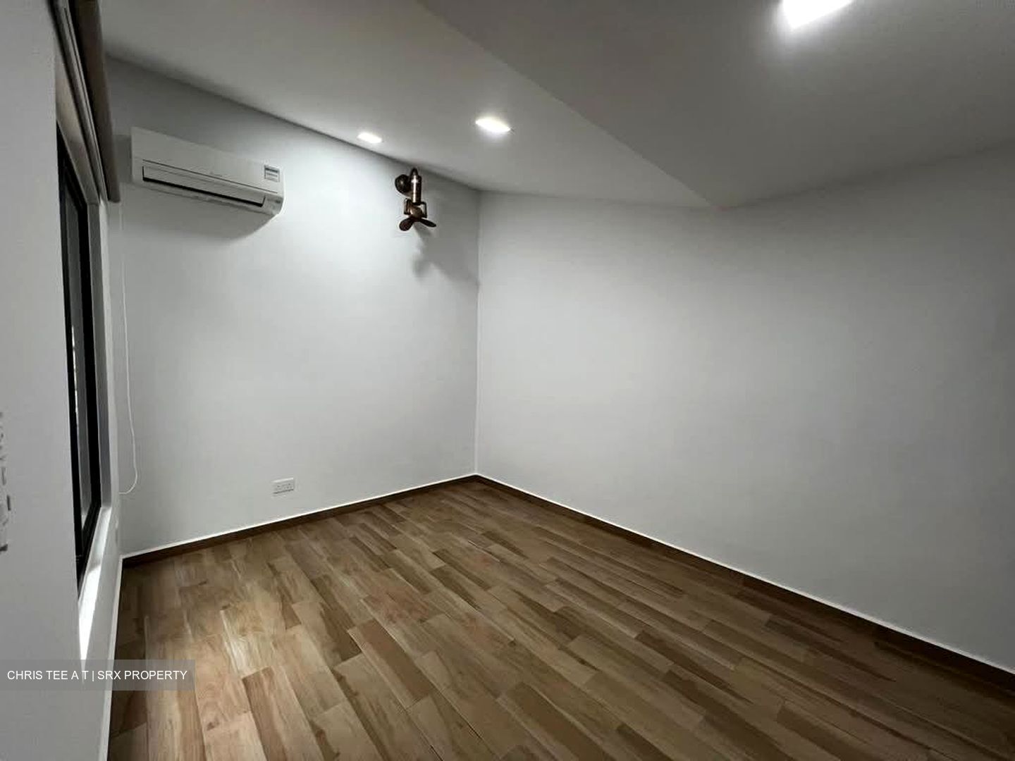 Sembawang Hills Estate (D20), Terrace #566379241